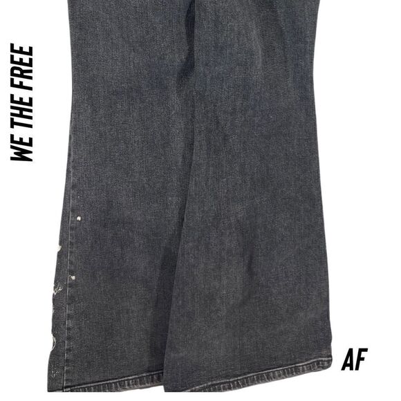 WE THE FREE CURVY BUTTERFLY JEANS HIGH RISE NEW SIZE 30 BLACK - Picture 7 of 7